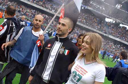 而非故事噱 而非故事噱